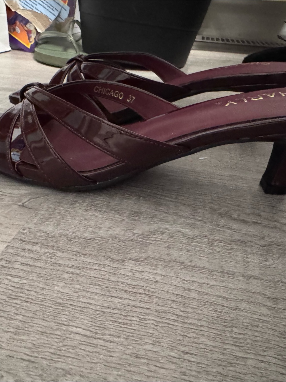 chic Burgundy Patent Leather Open-Toe heels